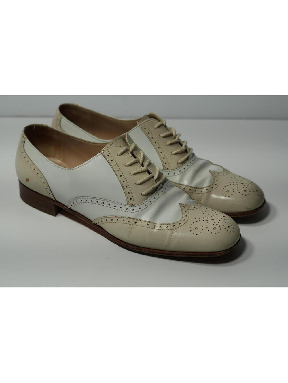 Salvatore Ferragamo Shoes Women's 7 White Tan Wingtip Okford